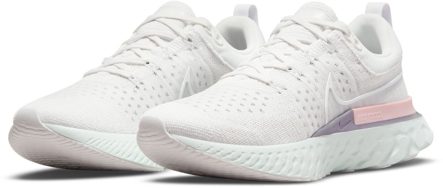 Nike Women's React Infinity Run Flyknit 2 Running Shoes