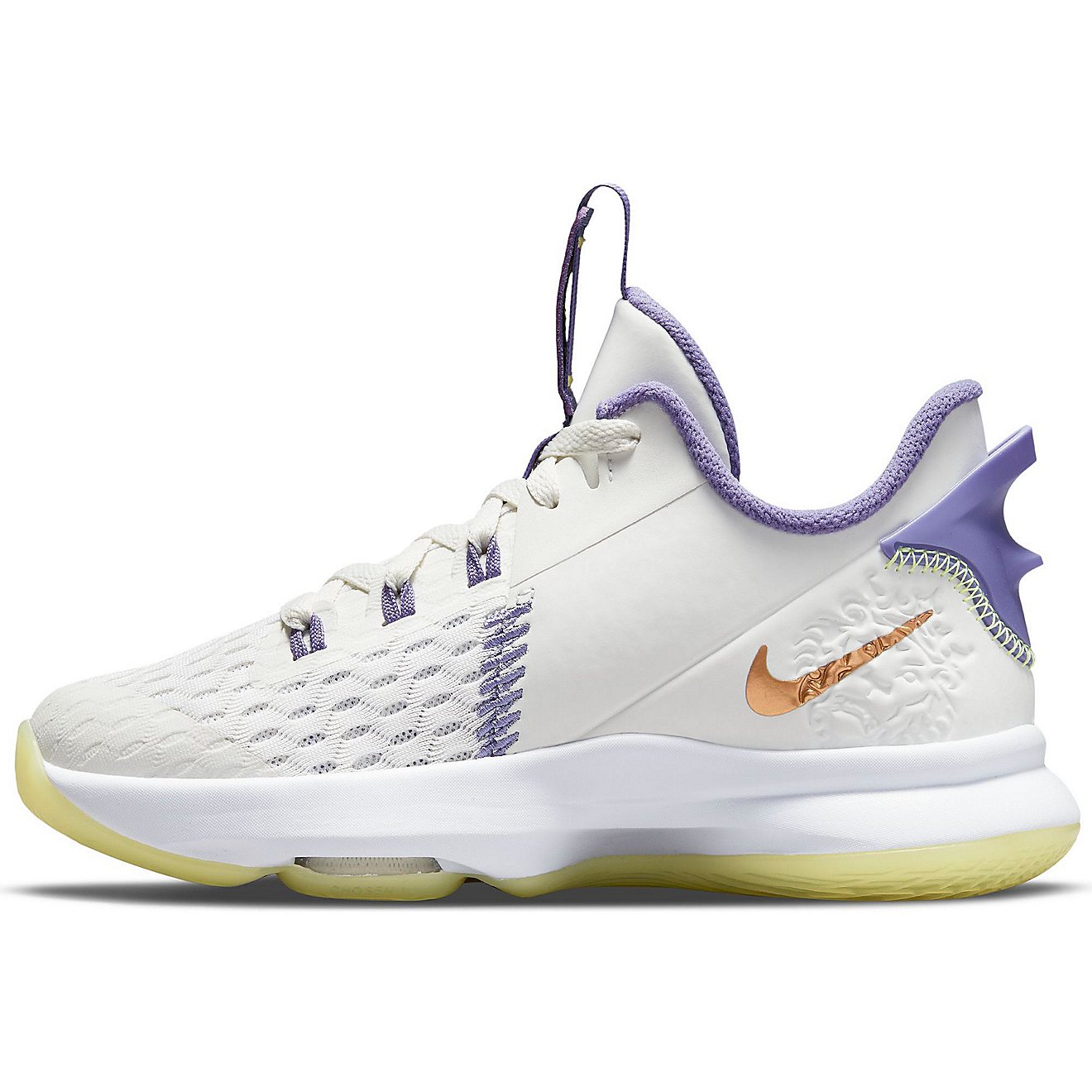 Nike Youth LeBron Witness 5 Basketball Shoes                                                                                     - view number 2