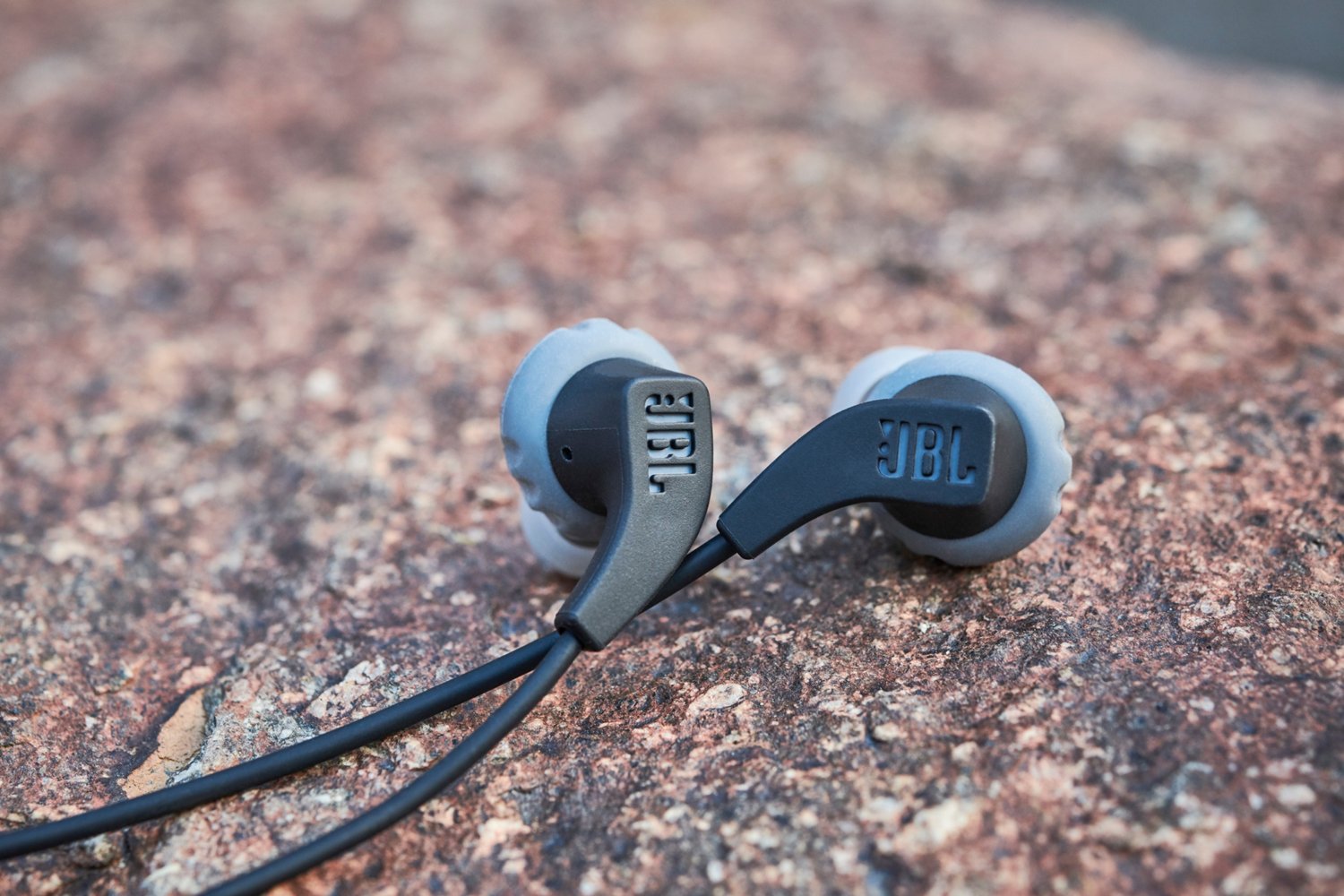 JBL Endurance Run IPX5 Earbuds - view number 2