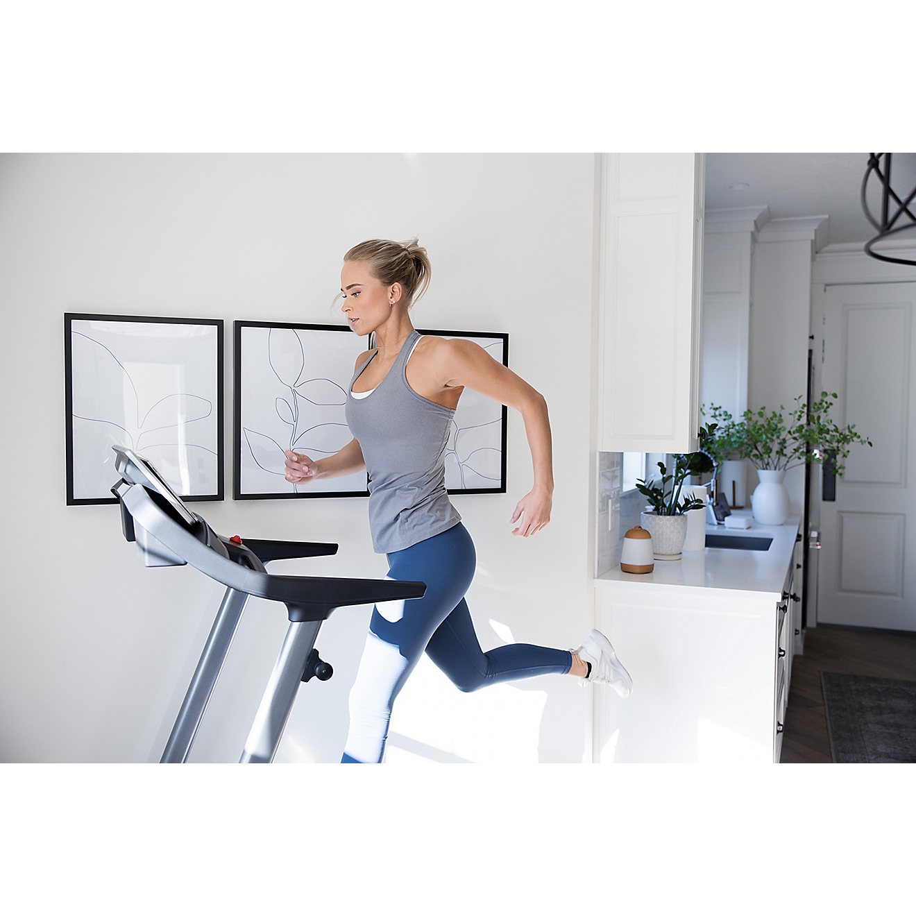 ProForm Sport 3.0 Smart Folding Treadmill with 30-day iFit Subscription                                                          - view number 4