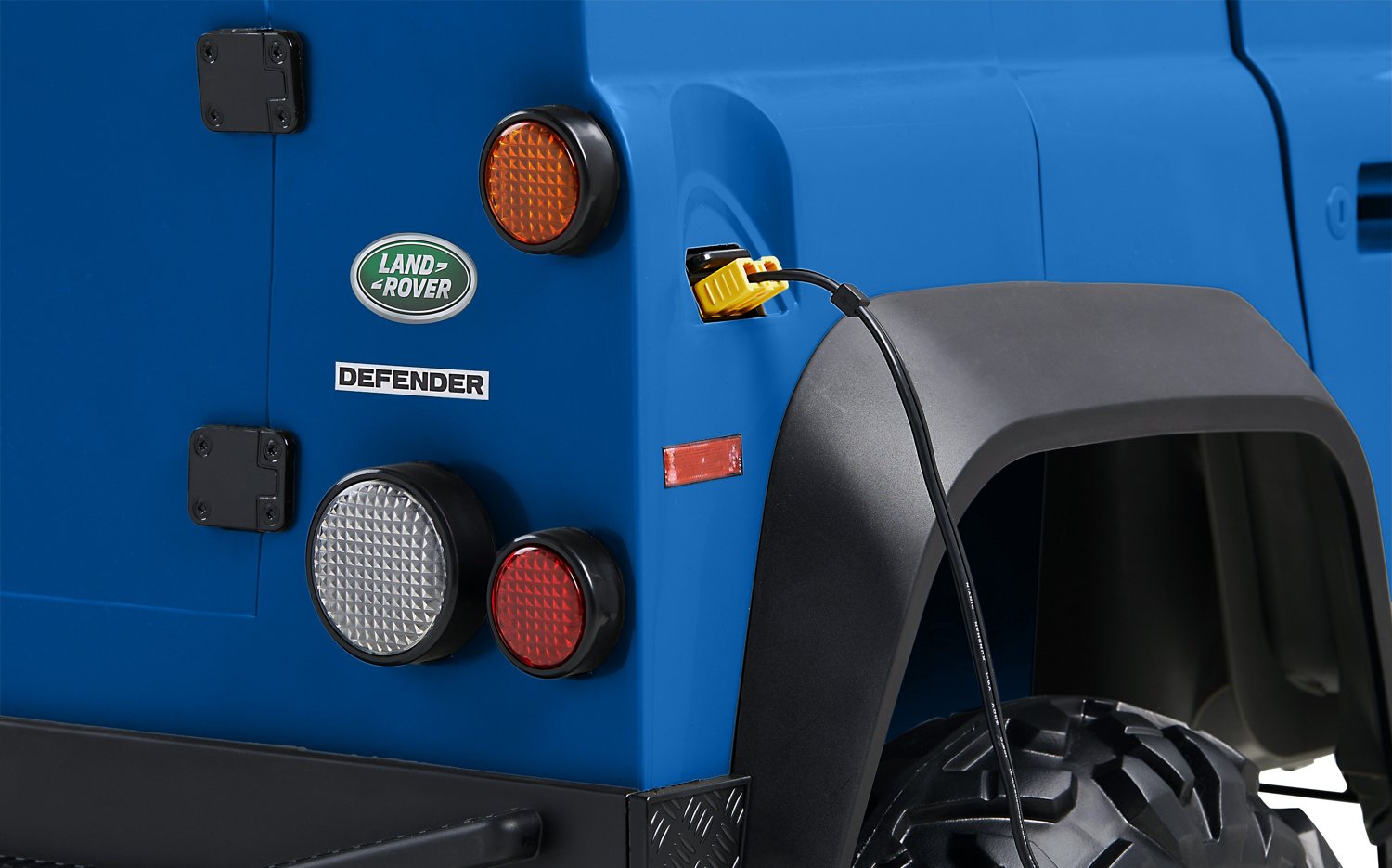 Kid Trax 24V Land Rover Defender Academy