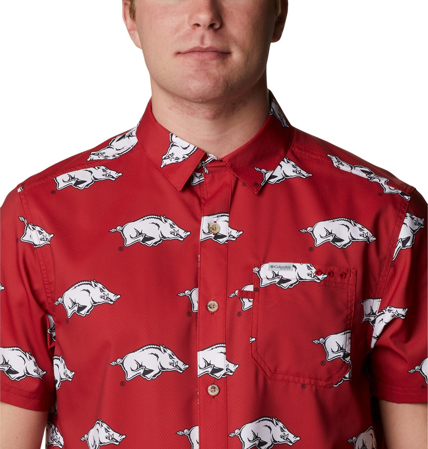Columbia Sportswear Men's University of Arkansas CLG Super Slack Tide™ Logo Print Shirt - view number 3