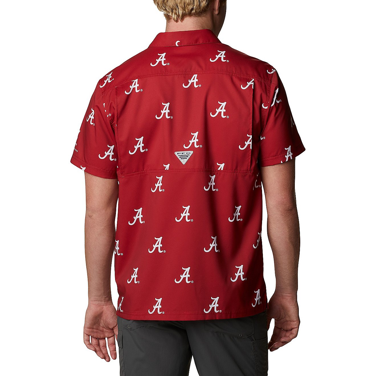 Columbia Sportswear Men's University of Alabama CLG Super Slack Tide™ Logo Print Shirt                                         - view number 2