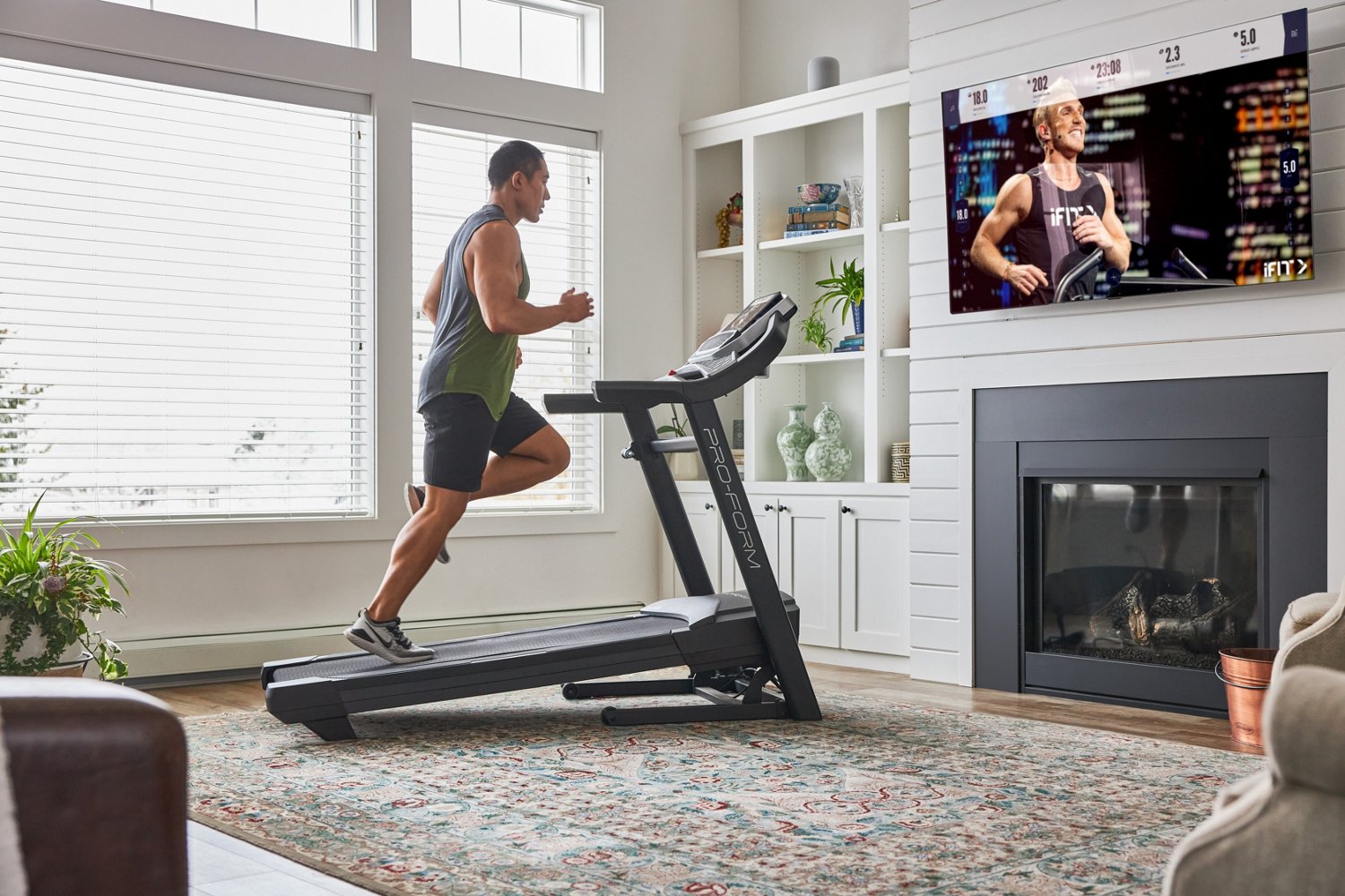ProForm Sport 5.5 Treadmill with 30day iFit Subscription Academy