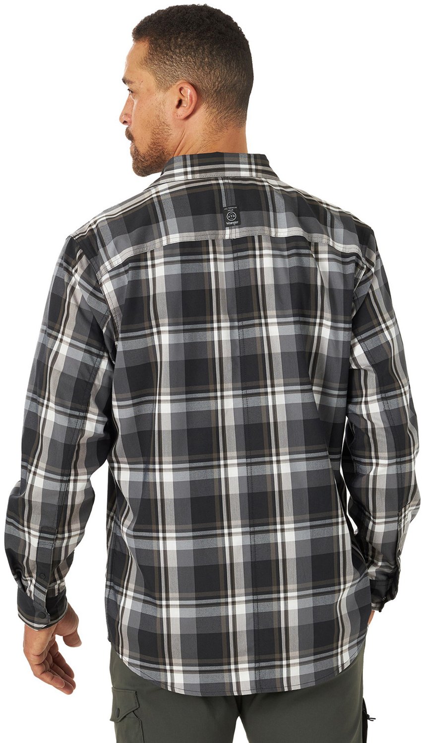 Wrangler Men's ATG 2 Pocket Utility Shirt