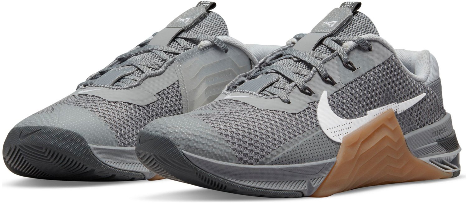 Nike metcon 4 on sale academy