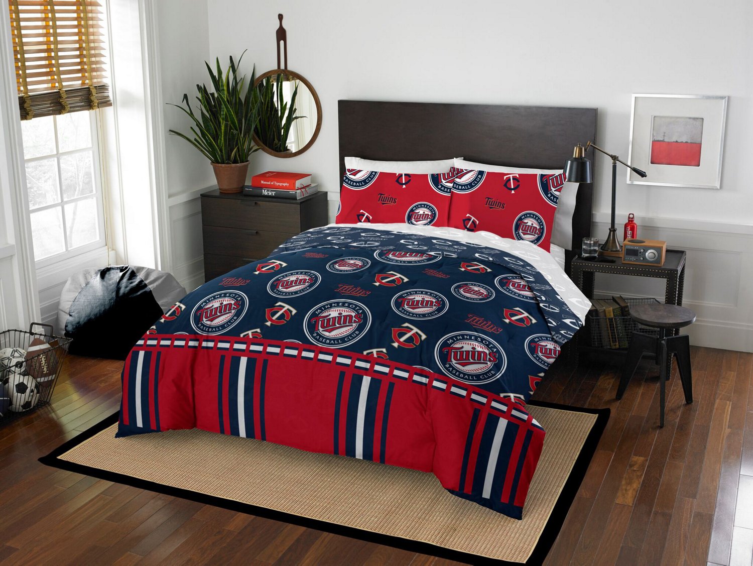 Northwest Minnesota Twins Queen Bed Set Academy