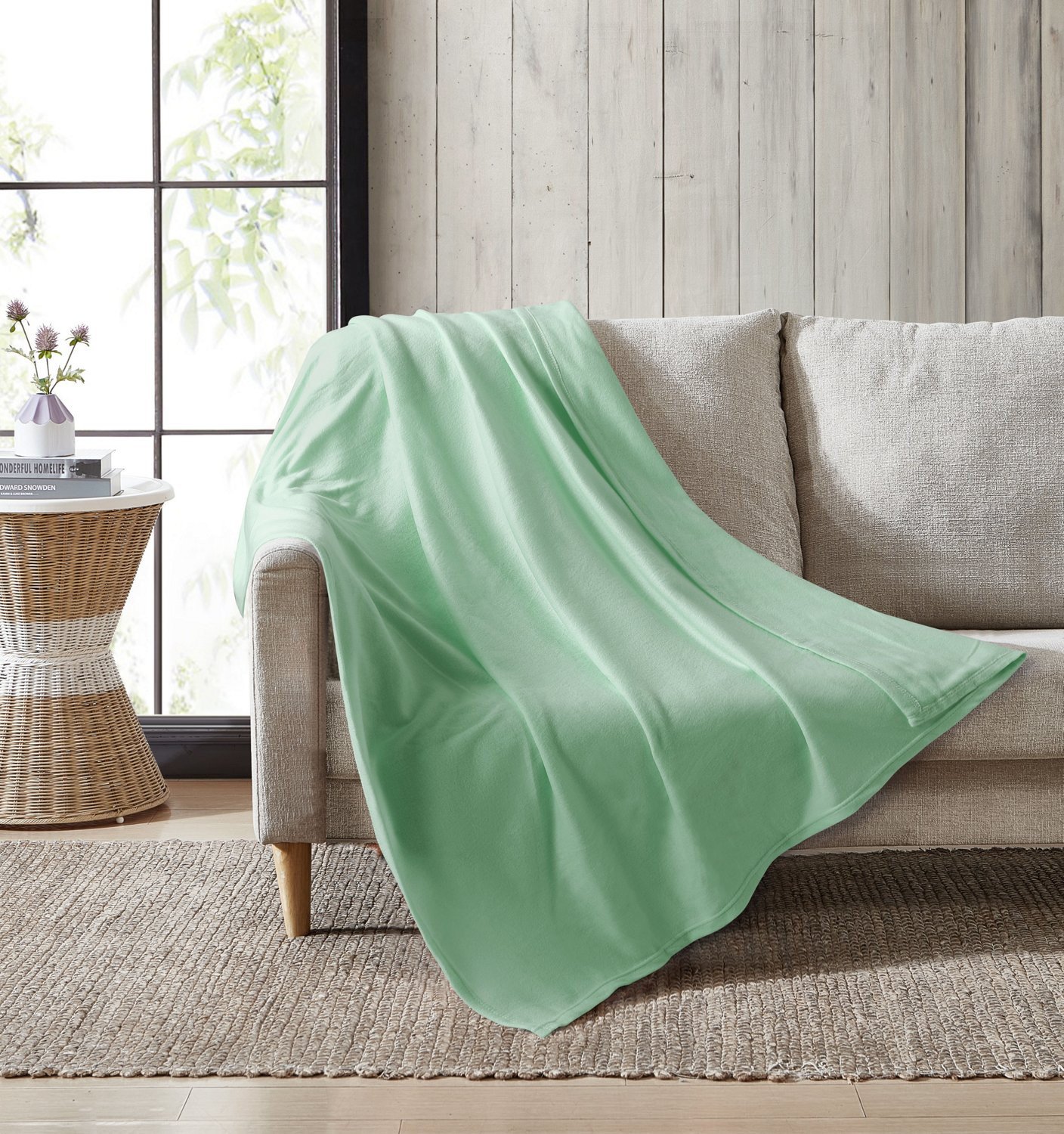 Snowcap Fleece Throw Blanket Academy