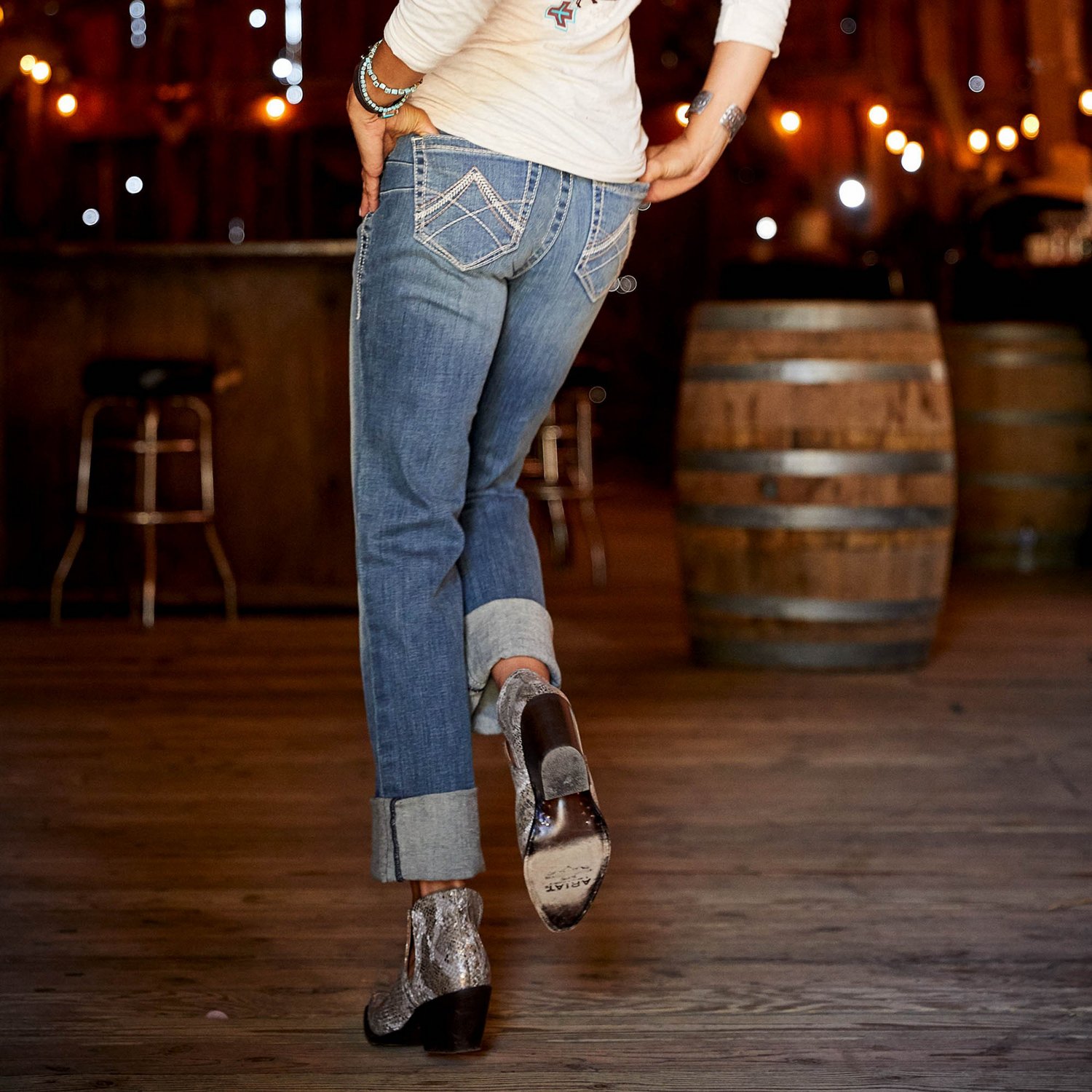 Ariat Women's R.E.A.L. Icon Straight Leg Jeans                                                                                   - view number 7