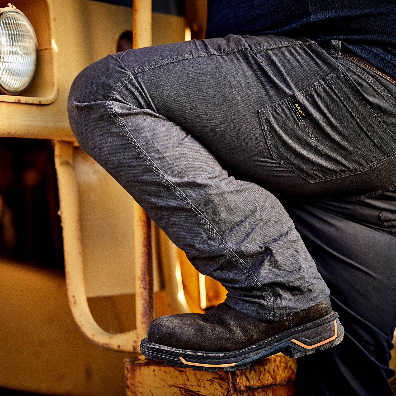 Ariat Men's Rebar M4 DuraStretch Made Tough Stackable Straight Leg Work Pants                                                    - view number 7