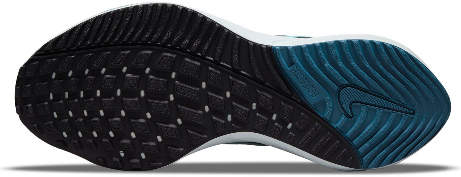 Nike Women's Air Zoom Vomero 16 Running Shoes                                                                                    - view number 4