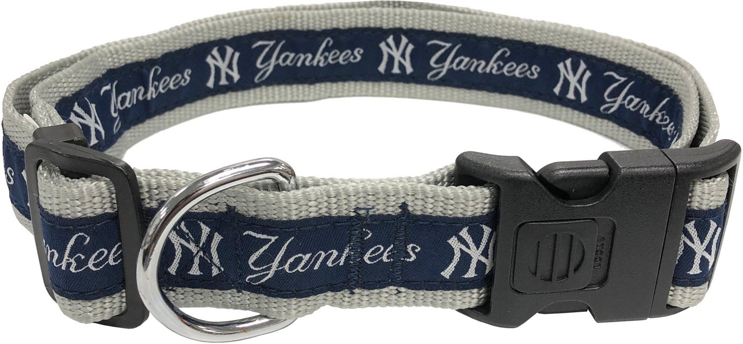 Pets First New York Yankees Dog Collar
