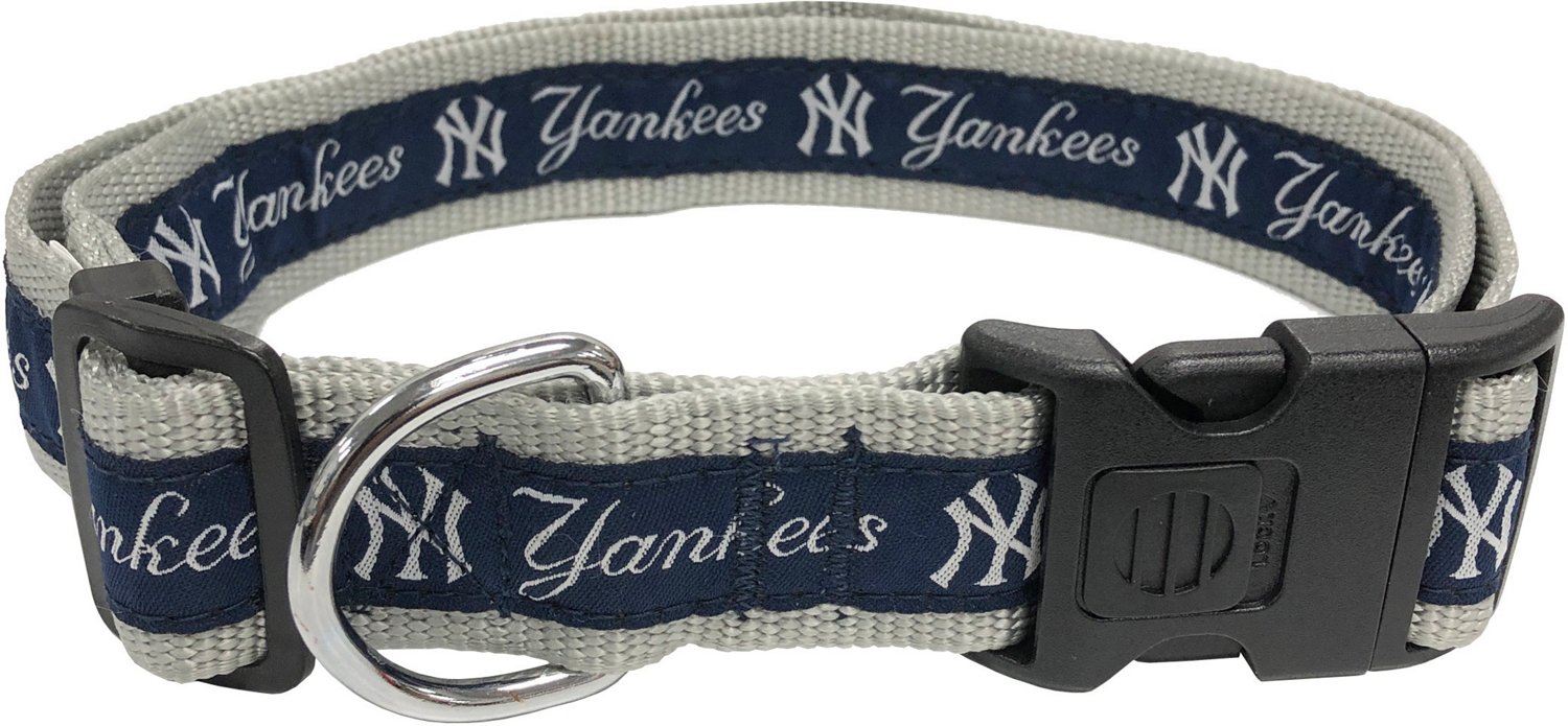 Pets First New York Yankees Collar, Small