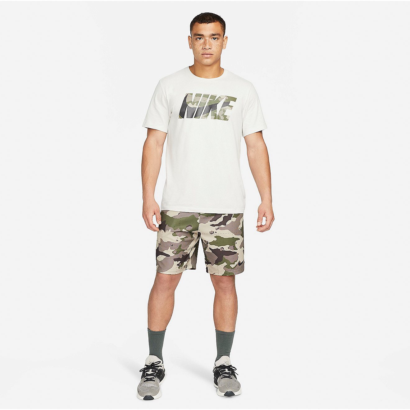 Nike Men's Dri-FIT Graphic Training T-shirt | Academy