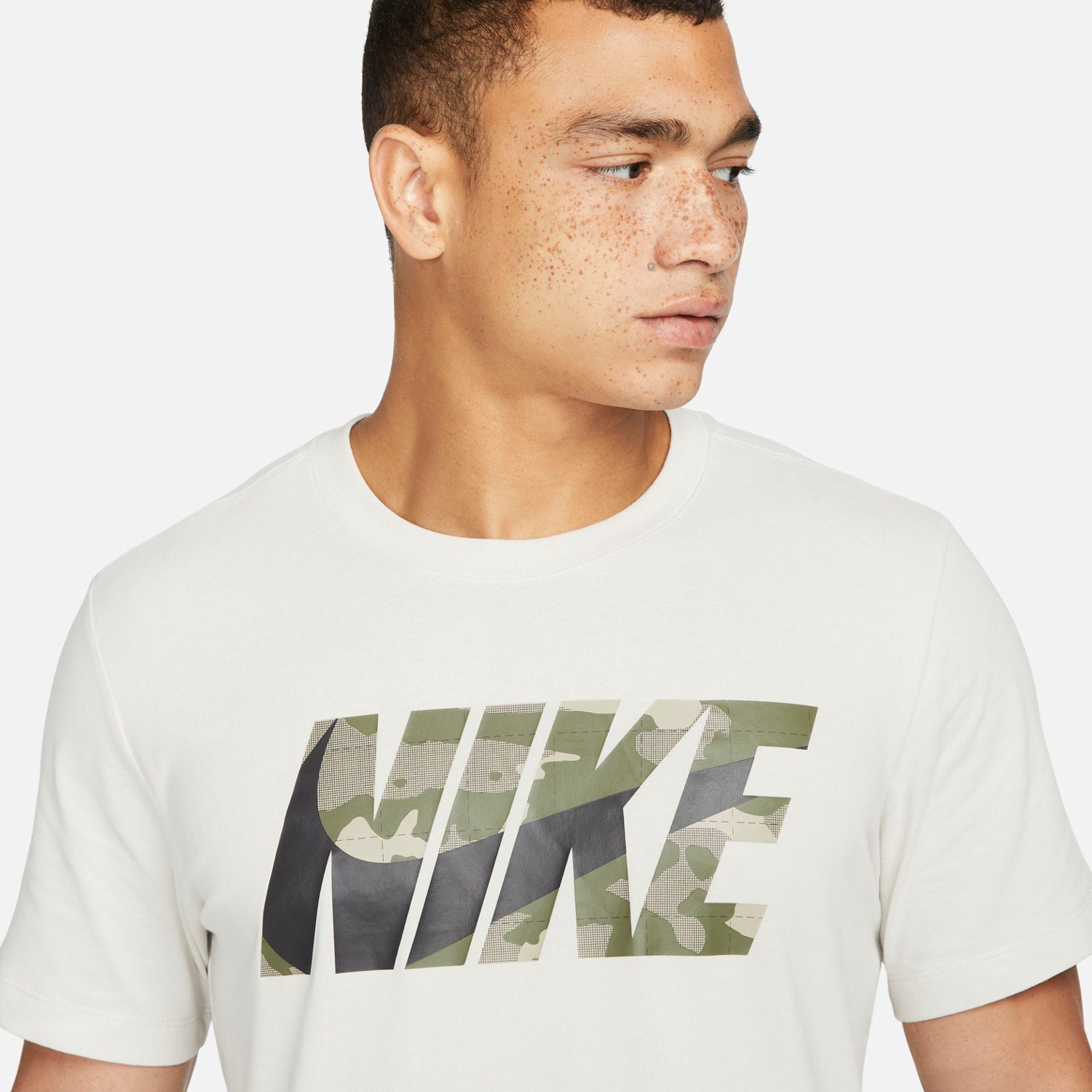 Nike Men's DriFIT Graphic Training Tshirt Academy