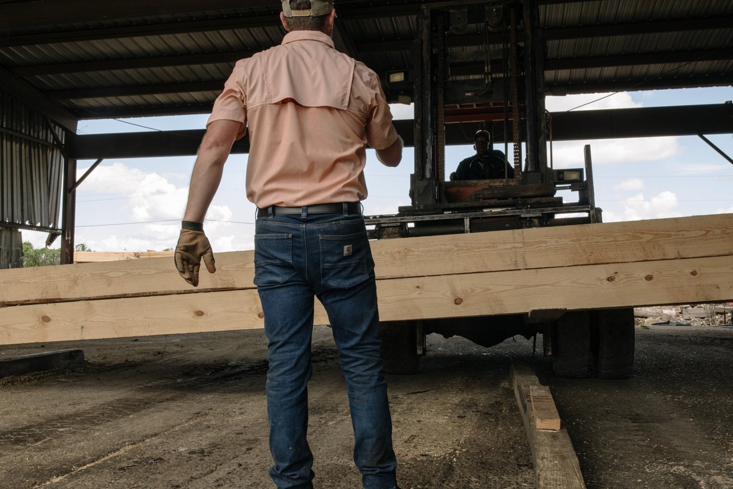 Carhartt Men's Force Relaxed Solid Button Down Short Sleeve Shirt - view number 5