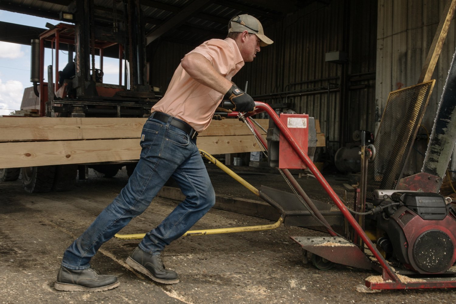 Carhartt Men's Force Relaxed Solid Button Down Short Sleeve Shirt - view number 4