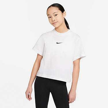 Nike Girls Sportswear Essential T-shirt                                                                                         