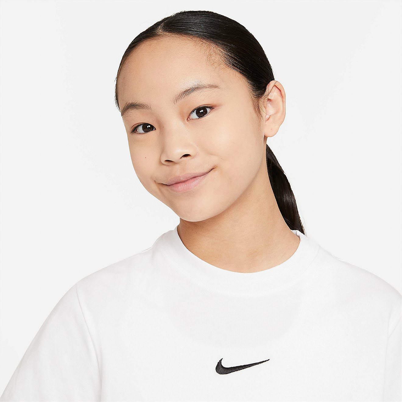 Nike Girls Sportswear Essential T-shirt | Academy