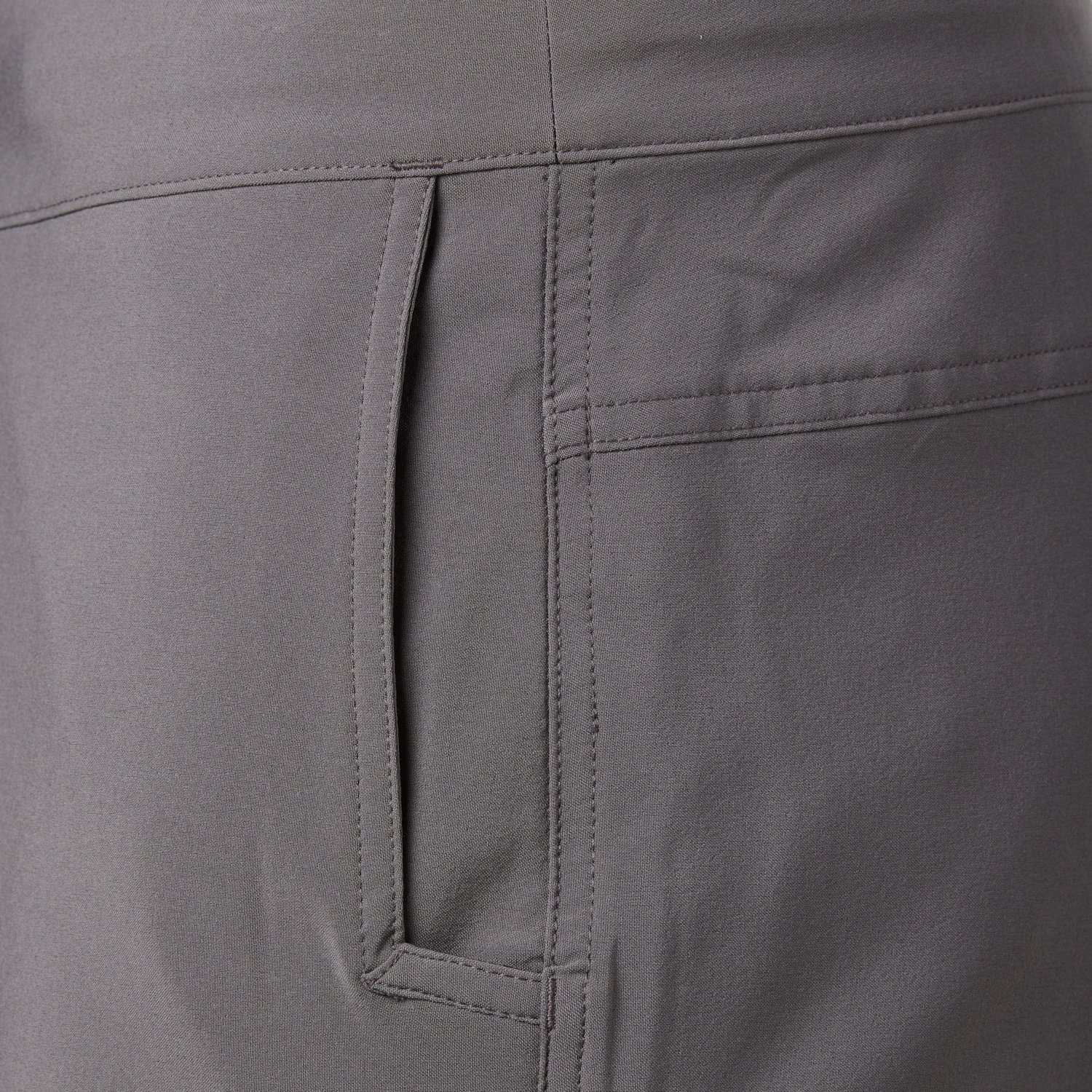 Magellan Outdoors Men's FishGear Overcast Hybrid Shorts 10 in - view number 4