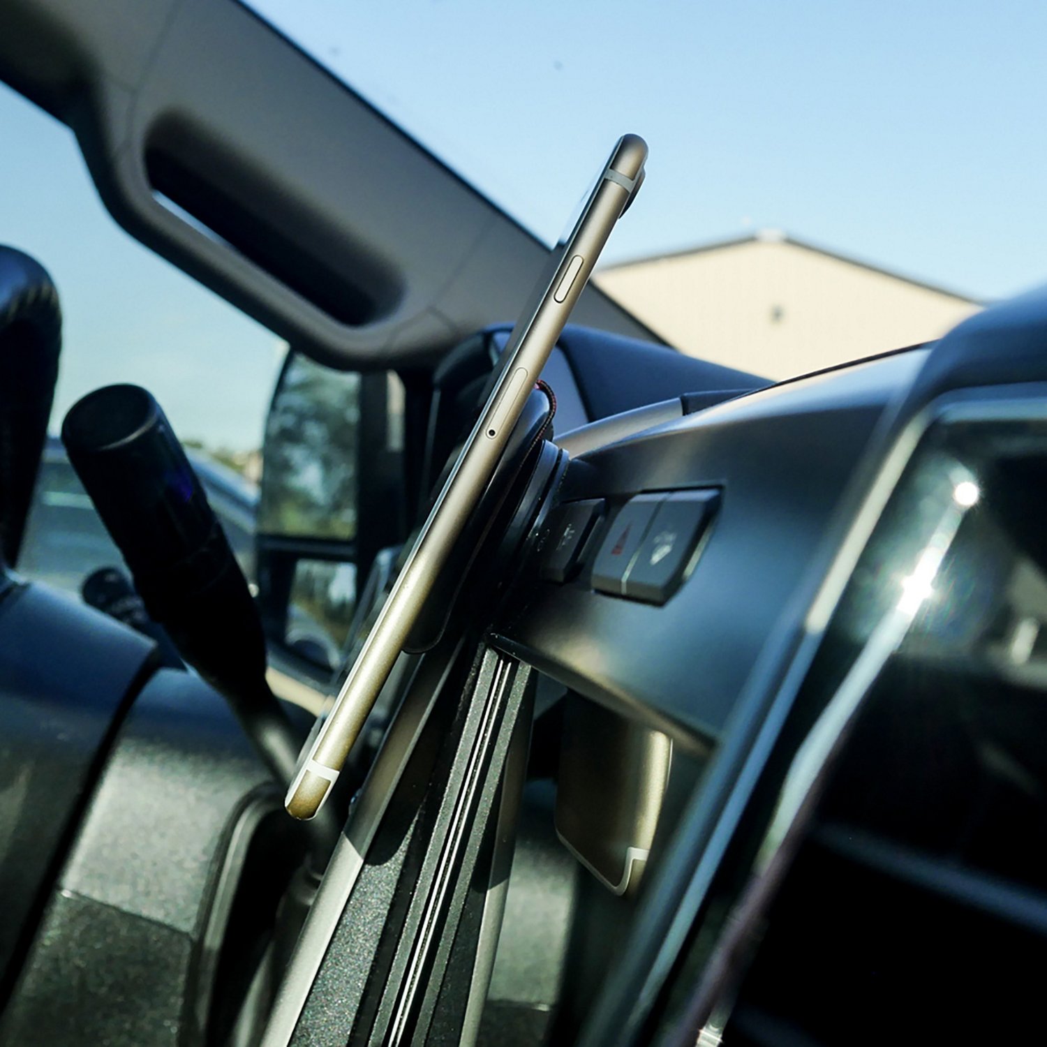 LoveHandle 360 Phone Mount - view number 3