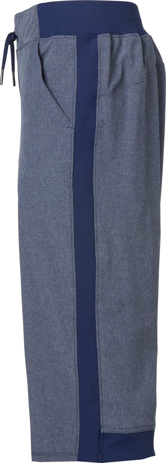 BCG Women's Woven Capri Leggings Academy