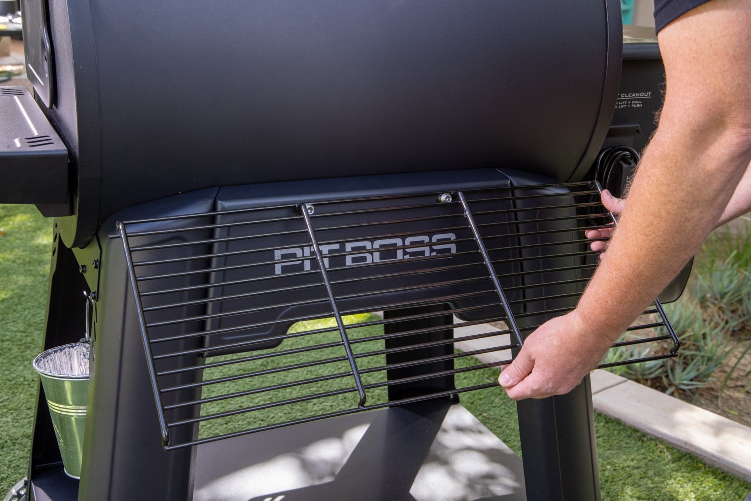 Pit Boss 1600 Competition Series Pellet Grill Academy
