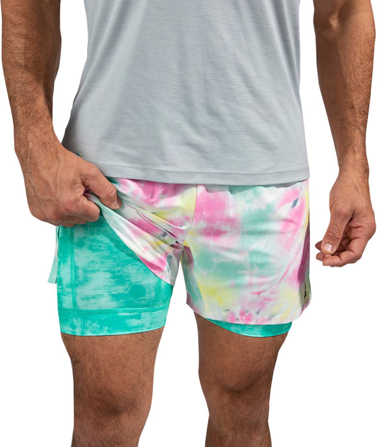 Chubbies Men's Bright Outs Ulitmate Training Shorts 5.5 in Academy