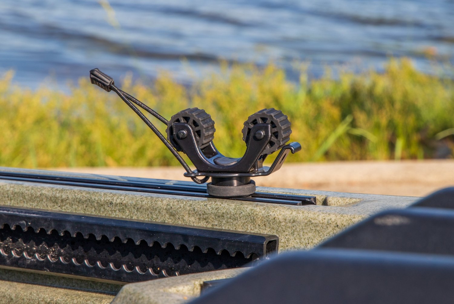 YakAttack DoubleHeader with Dual RotoGrip Paddle Holder