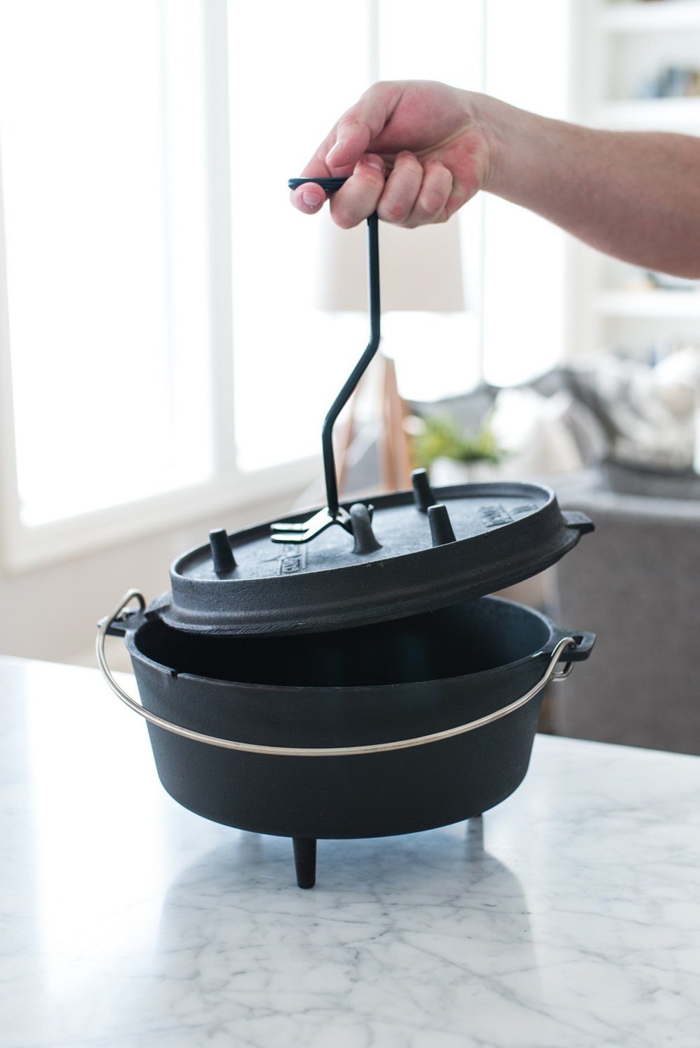 Camp Chef 10 in Cast Iron 6 qt Deluxe Dutch Oven - view number 3