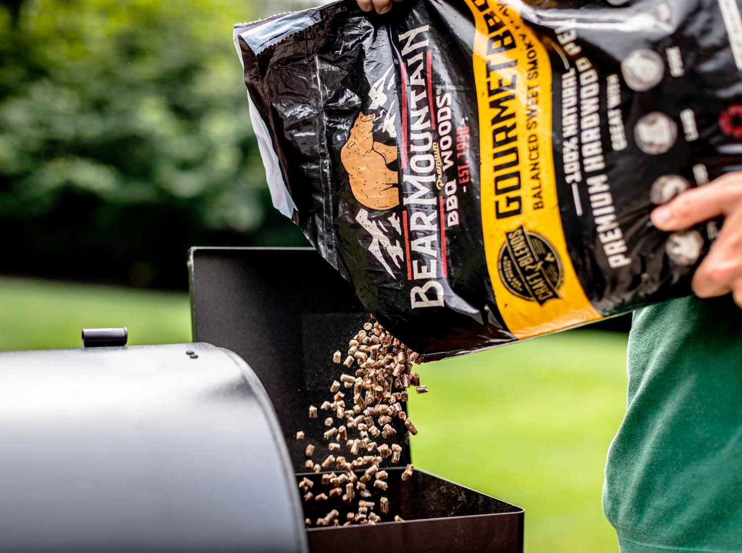Bear Mountain BBQ Gourmet BBQ Craft Blends 20 lb Wood Pellets                                                                    - view number 3