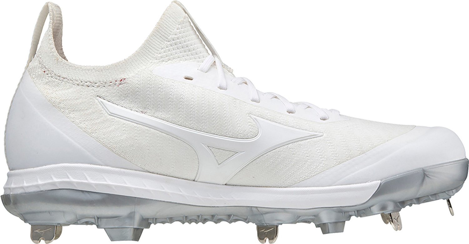 Mizuno softball shop cleats academy