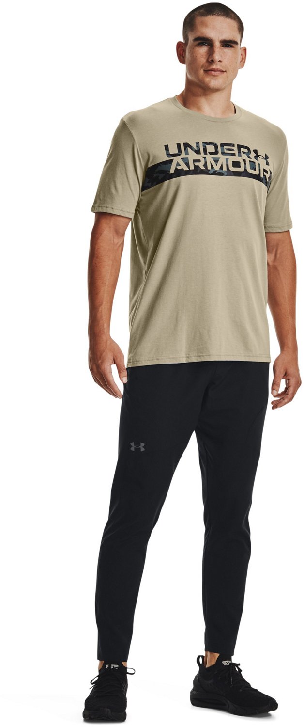 Under Armour Men's Camo Chest Stripe Short Sleeve T-shirt