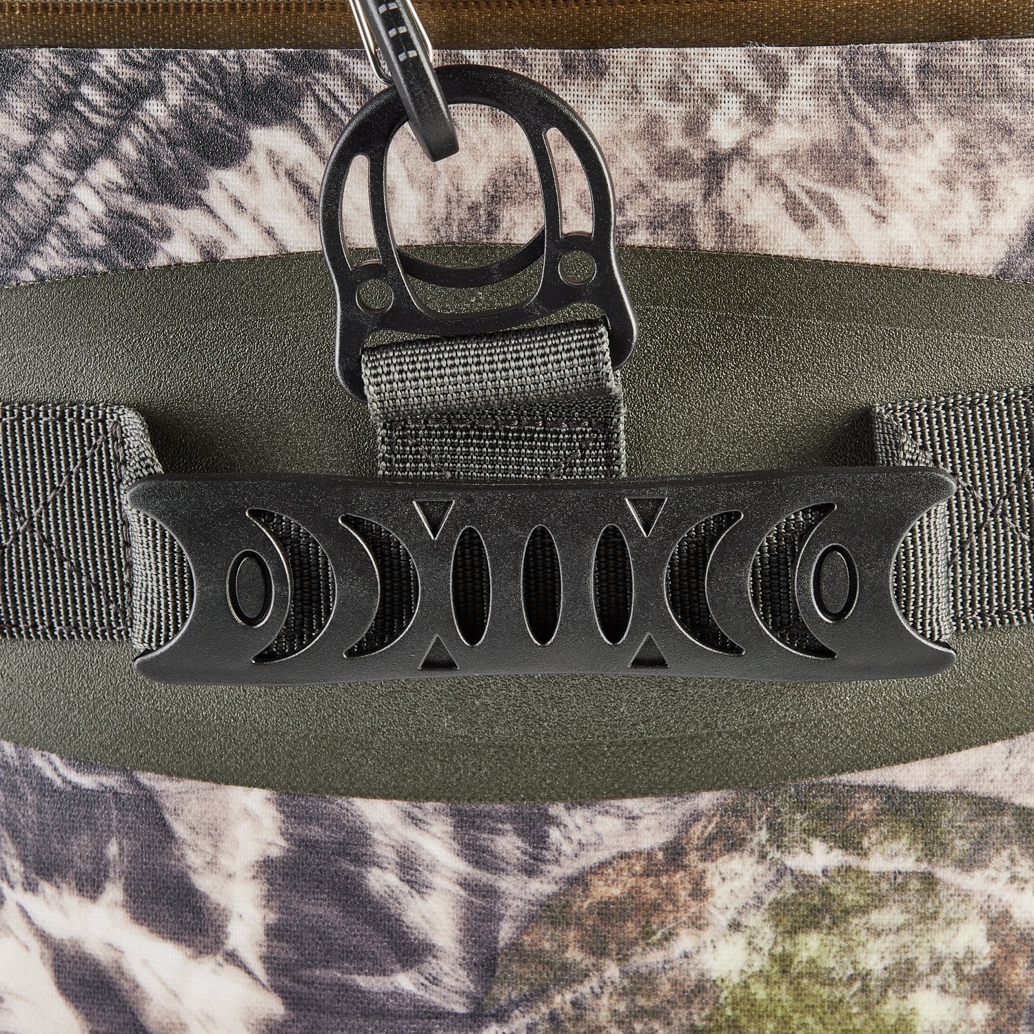 Magellan Outdoors Leakproof Camo 24-Can Square Cooler - view number 6