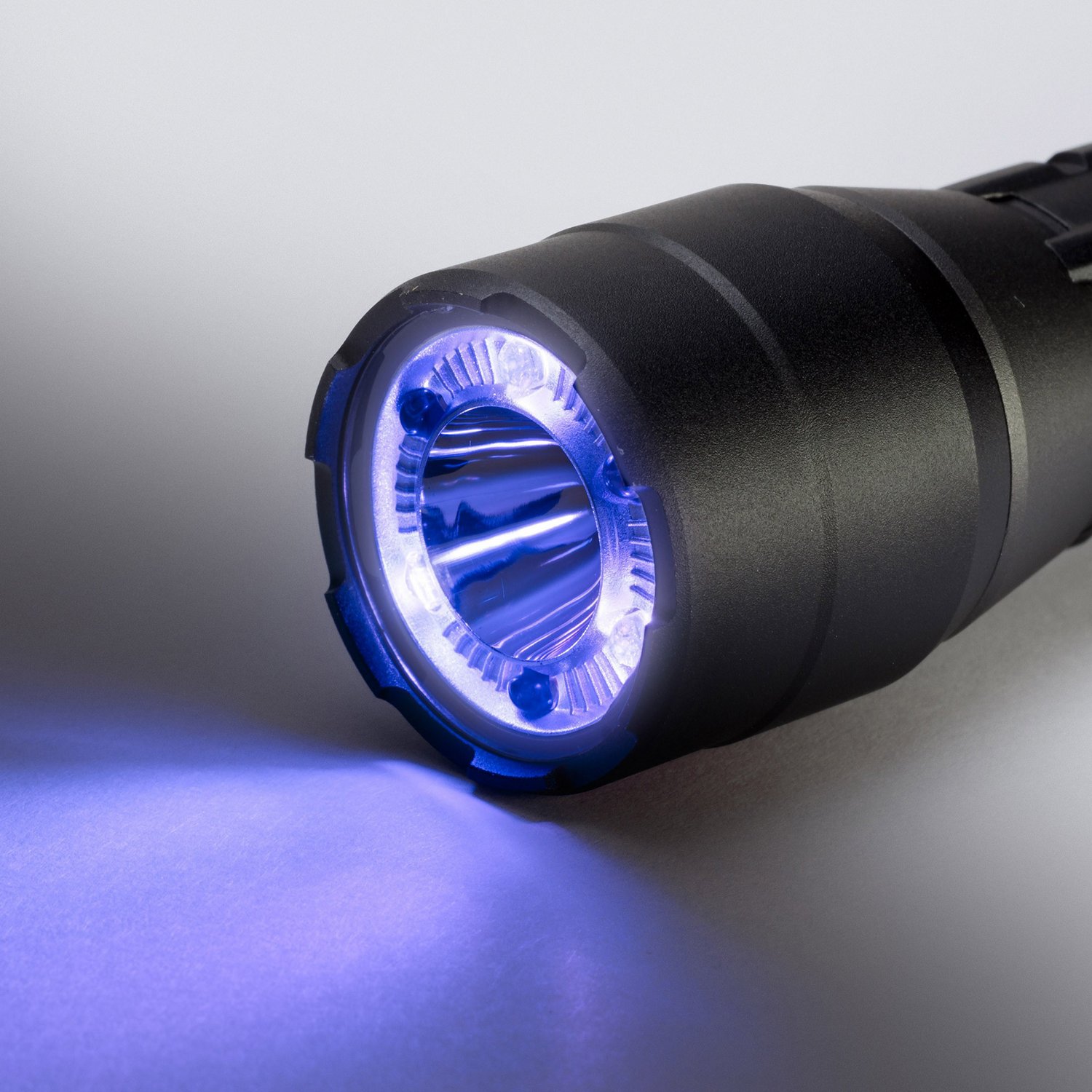 Bushnell TRKR 400L Flashlight - view number 6