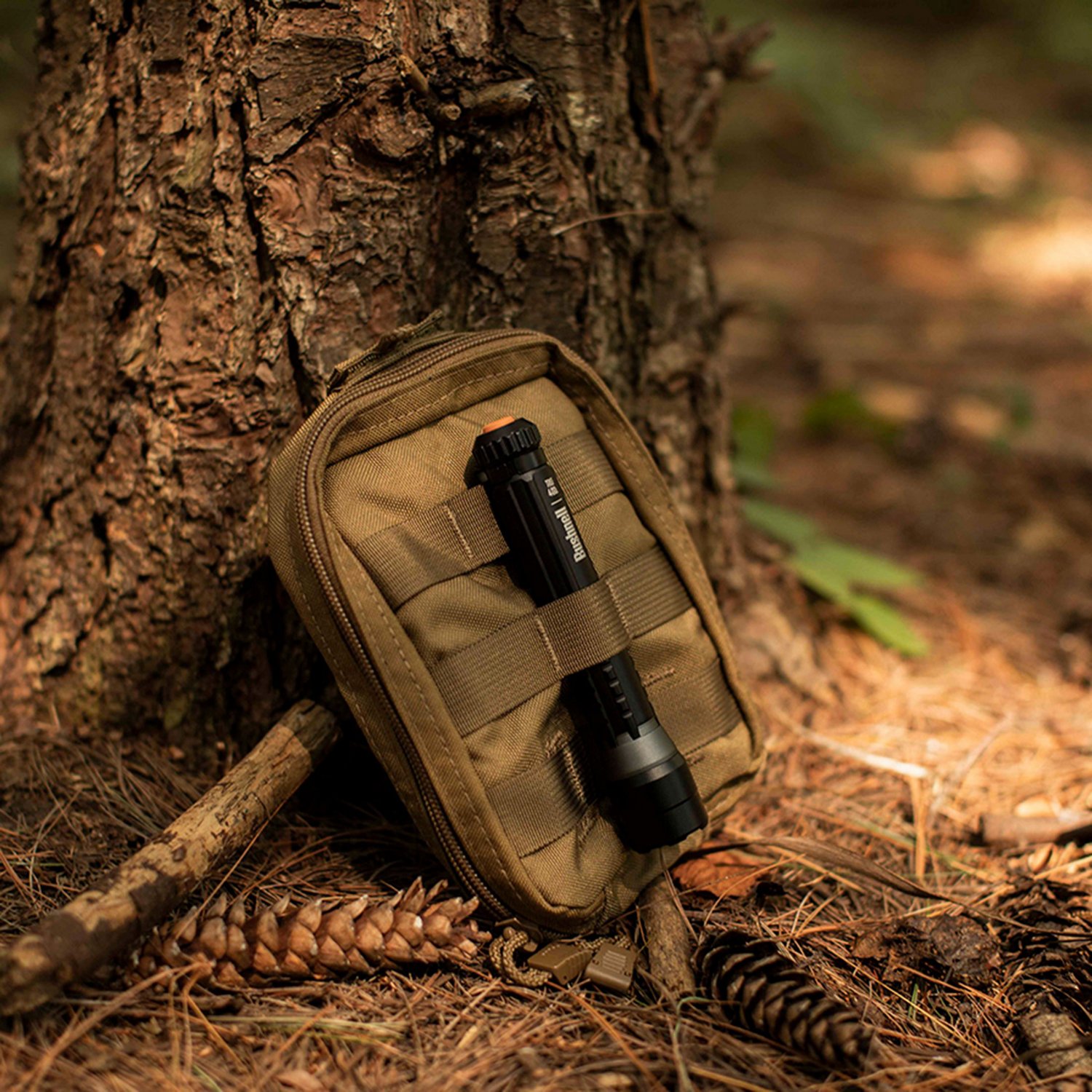 Bushnell TRKR 400L Flashlight