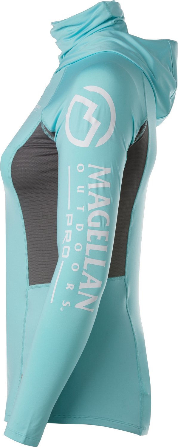 Magellan Outdoors Women's Pro Fish Gaiter Hoodie - view number 3