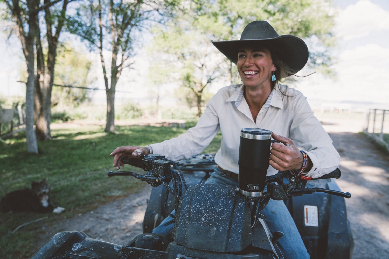 YETI Rambler 20 oz Travel Mug with Stronghold Lid                                                                                - view number 6