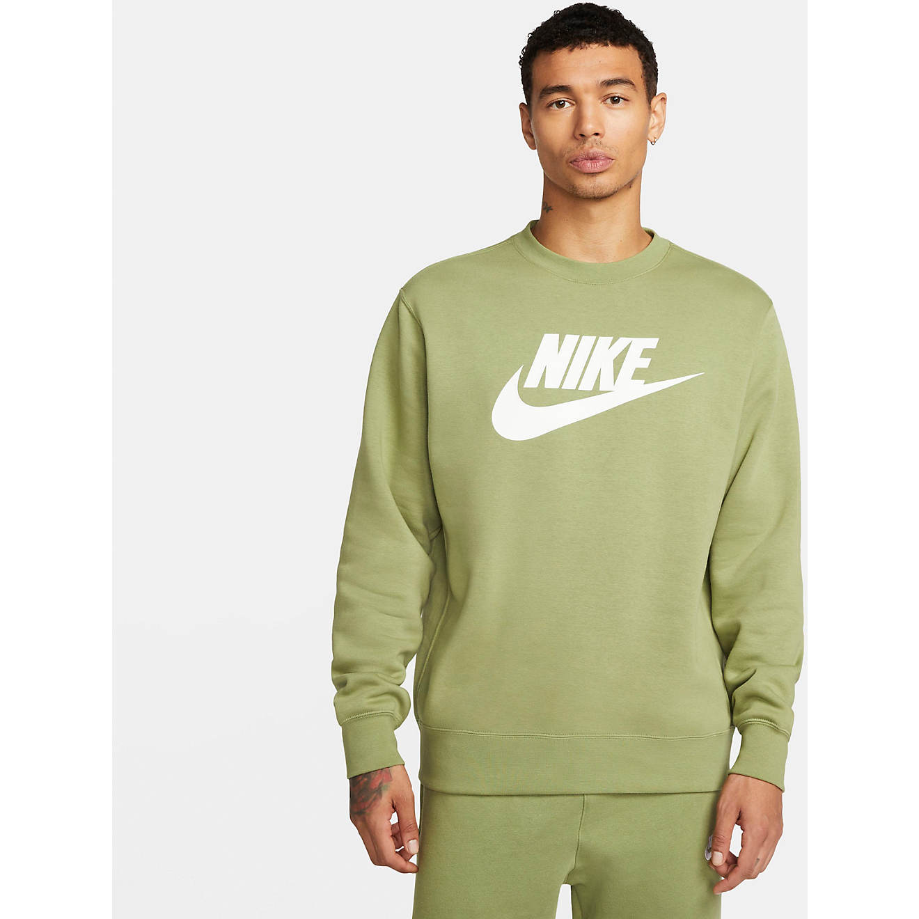 Nike Men's Sportswear Club Fleece Brushed Back Graphic Crew Pullover ...