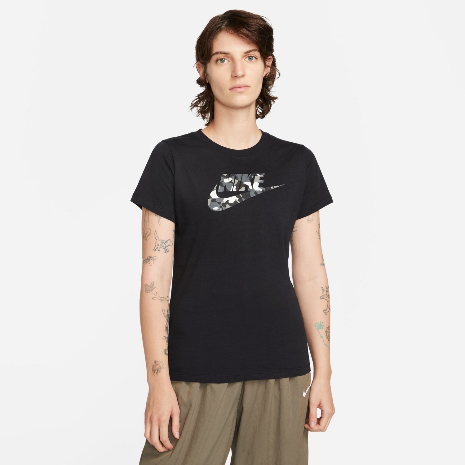 Nike Women's Nike Sportswear DIM D Short Sleeve T-shirt