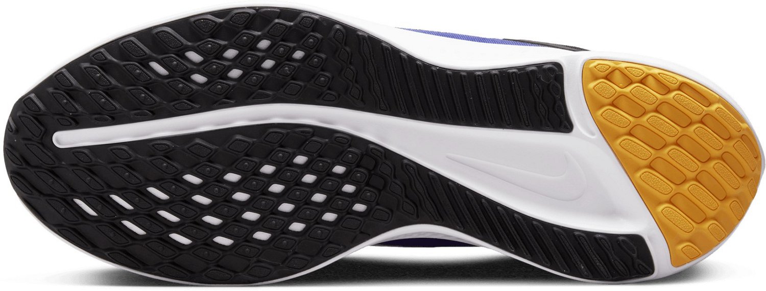 Nike Women's Quest 5 Road Running Shoes - view number 3