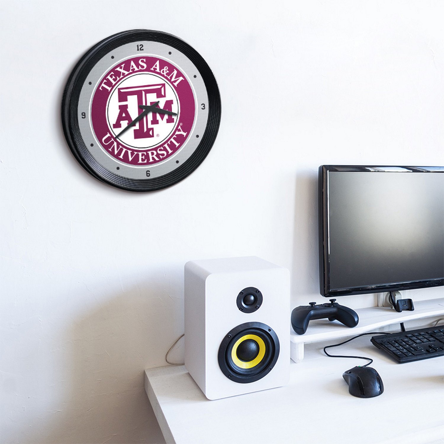 The Fan-Brand Texas A&M University Ribbed Wall Clock - view number 3