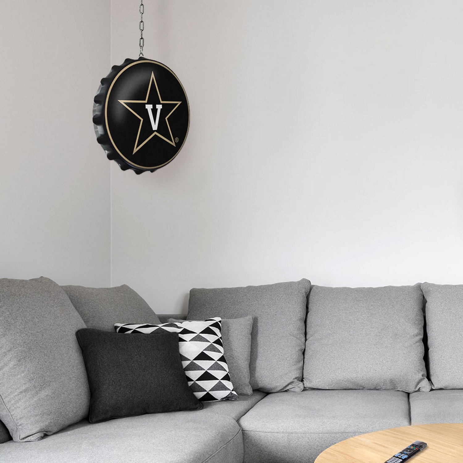 The Fan-Brand Vanderbilt University Bottle Cap Dangler - view number 4