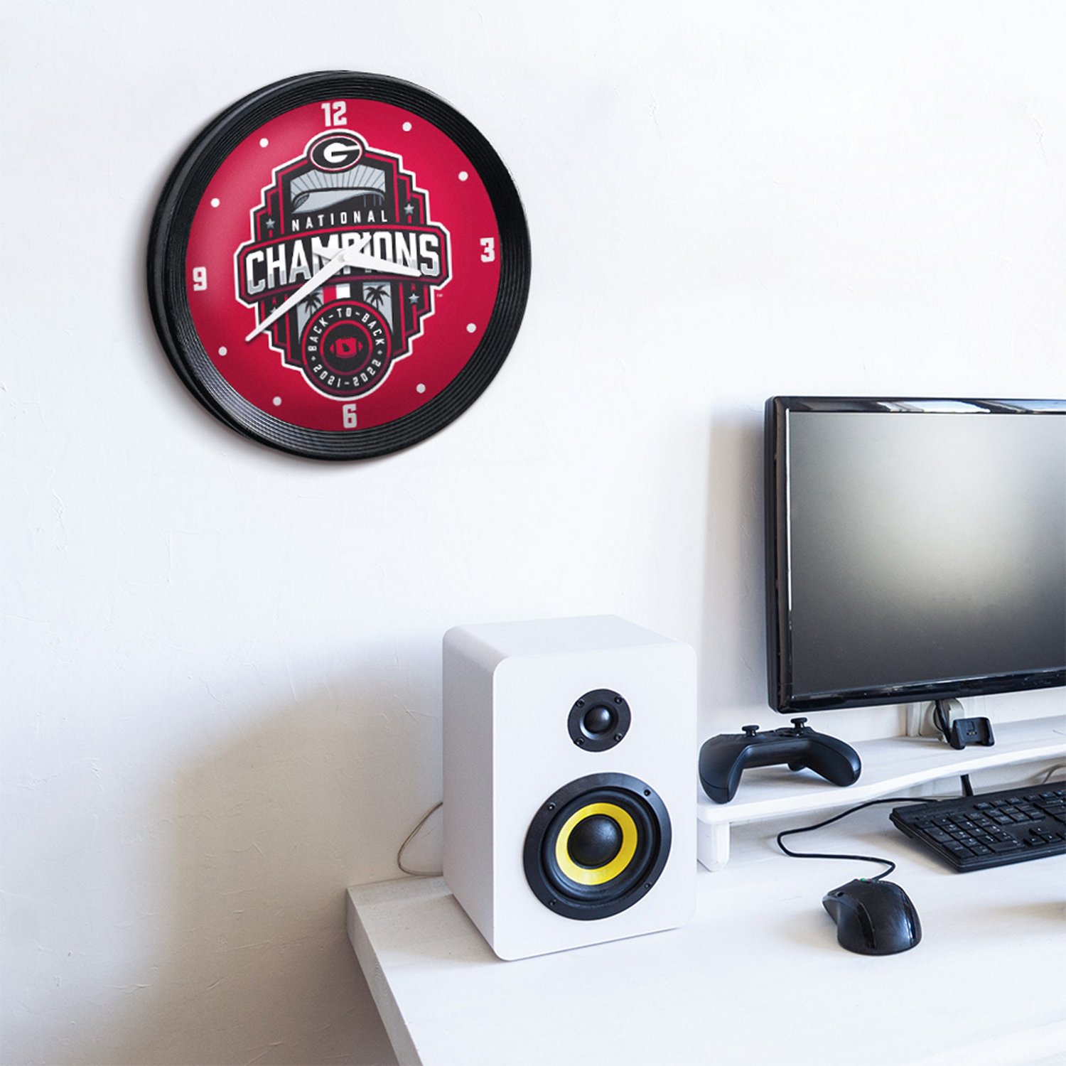 The Fan-Brand University of Georgia National Champions Ribbed Wall Clock - view number 3