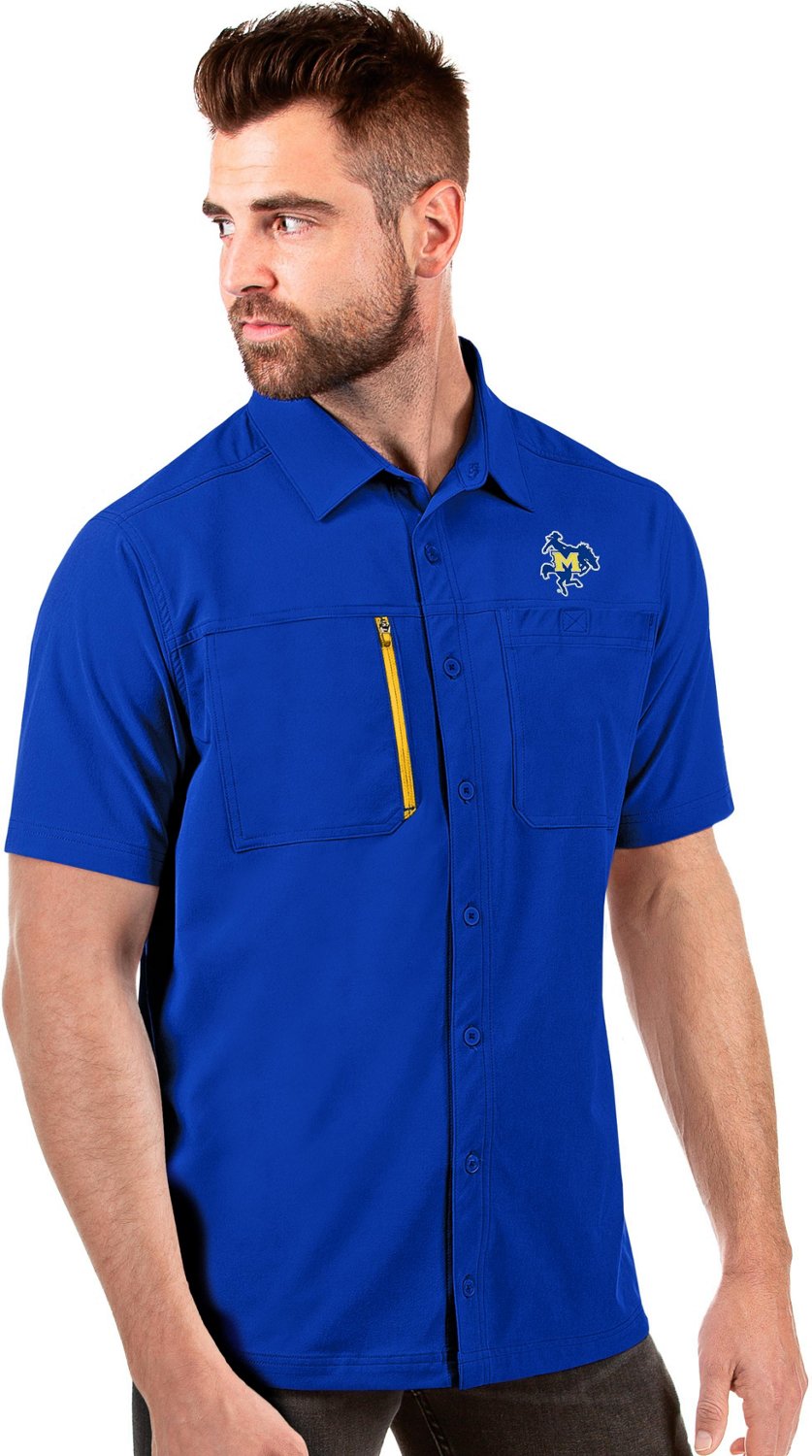 Antigua Men's McNeese State University Kickoff Woven Short Sleeve Fishing Shirt