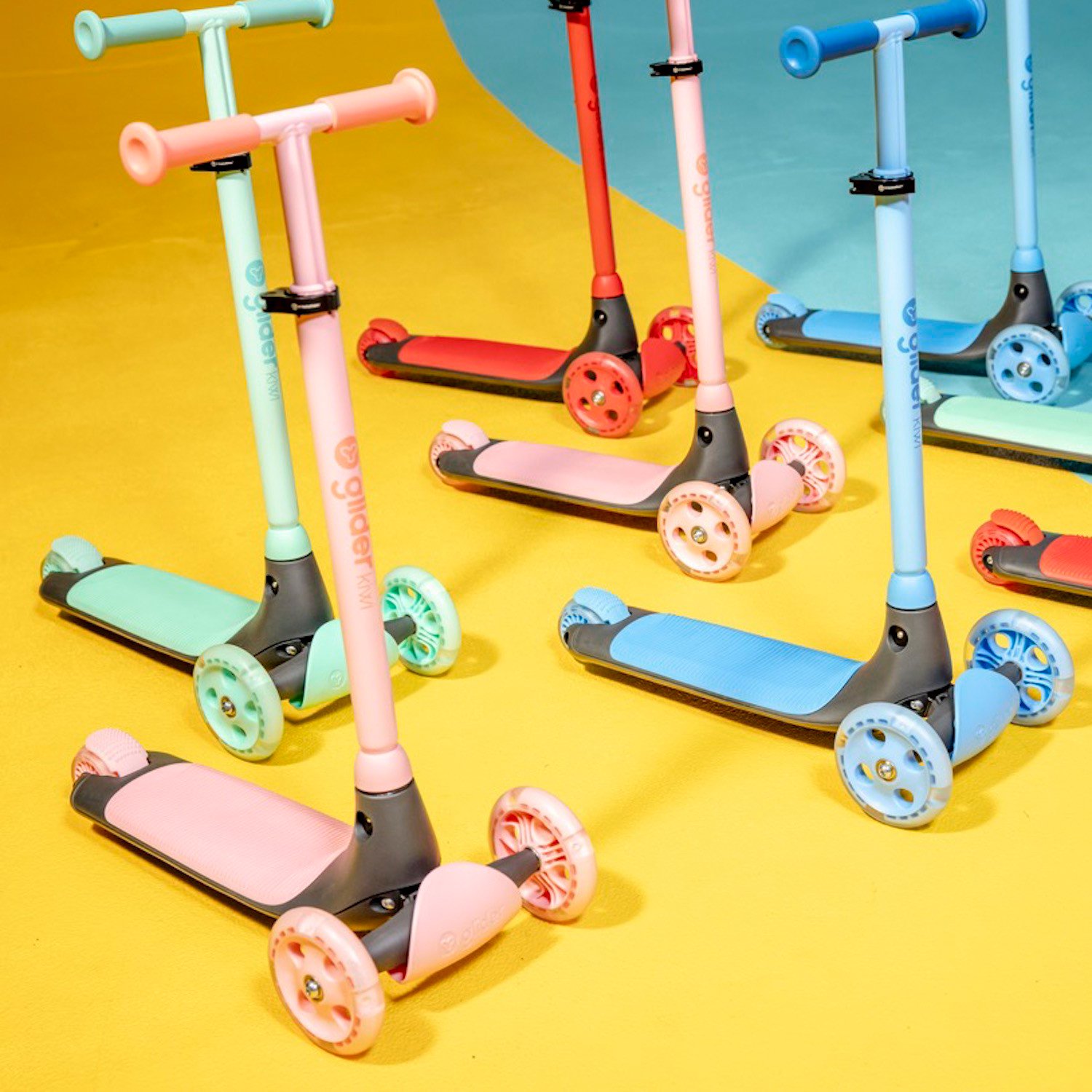 Yvolution Preschool Kids' Kiwi 3-Wheel Scooter