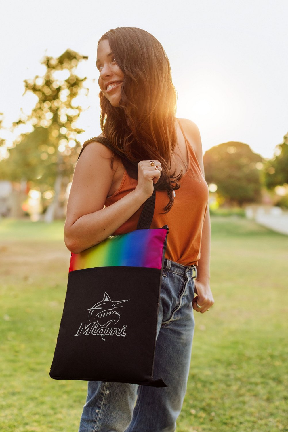 MLB Houston Astros Vista Outdoor Picnic Blanket & Tote - Rainbow/Black