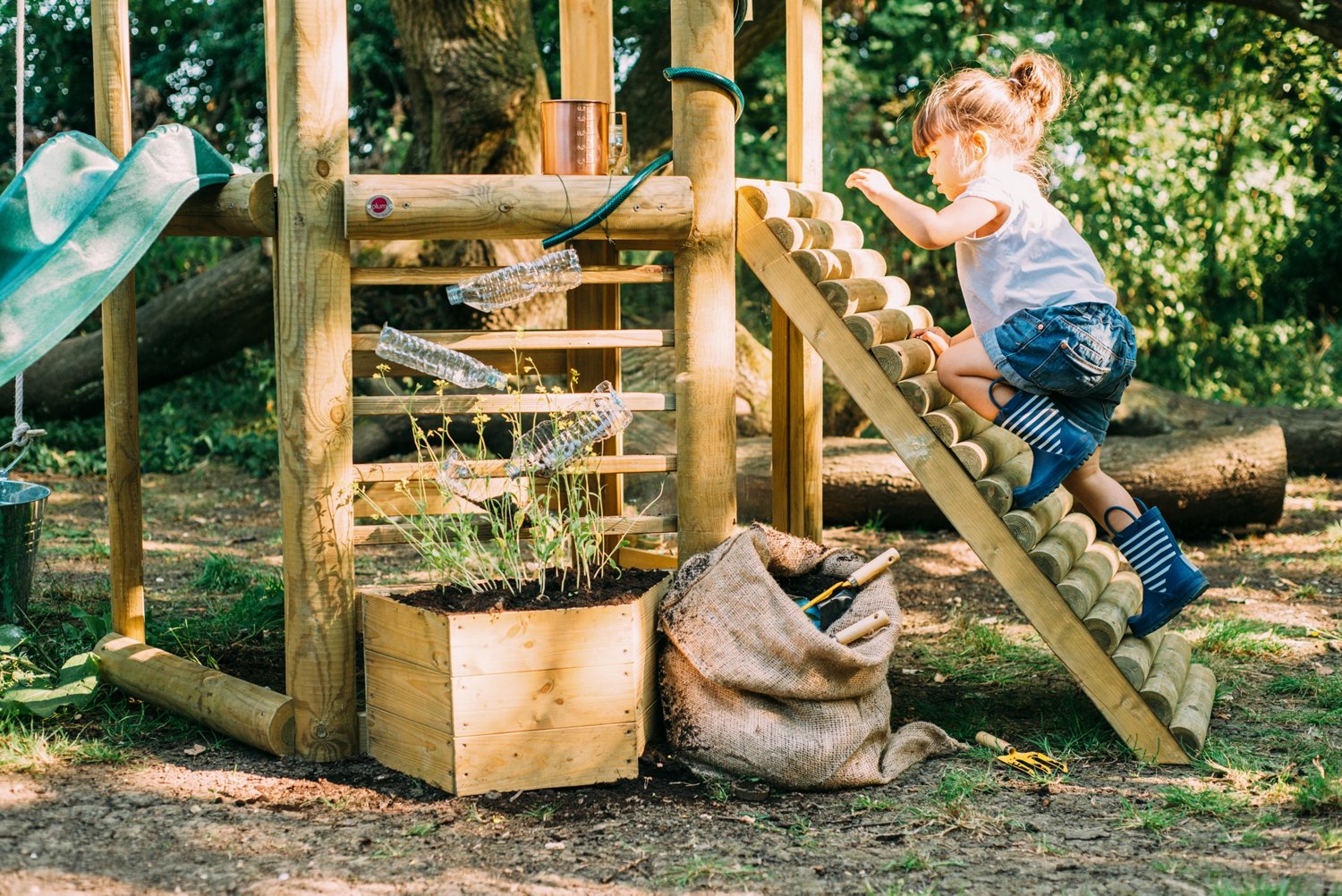Plum Play Discovery Woodland Treehouse 7Pack Academy