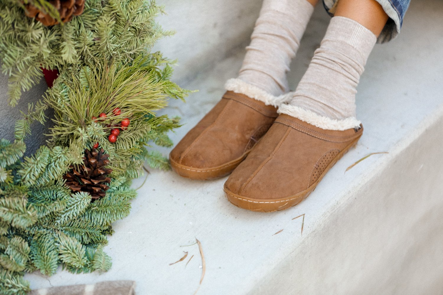 Flojos Adults' Que Slip-On Slippers                                                                                              - view number 3