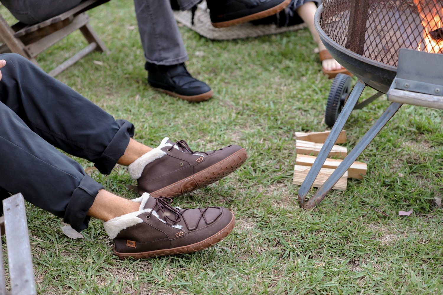 Flojos Adults' Jackal Boot Slippers - view number 3